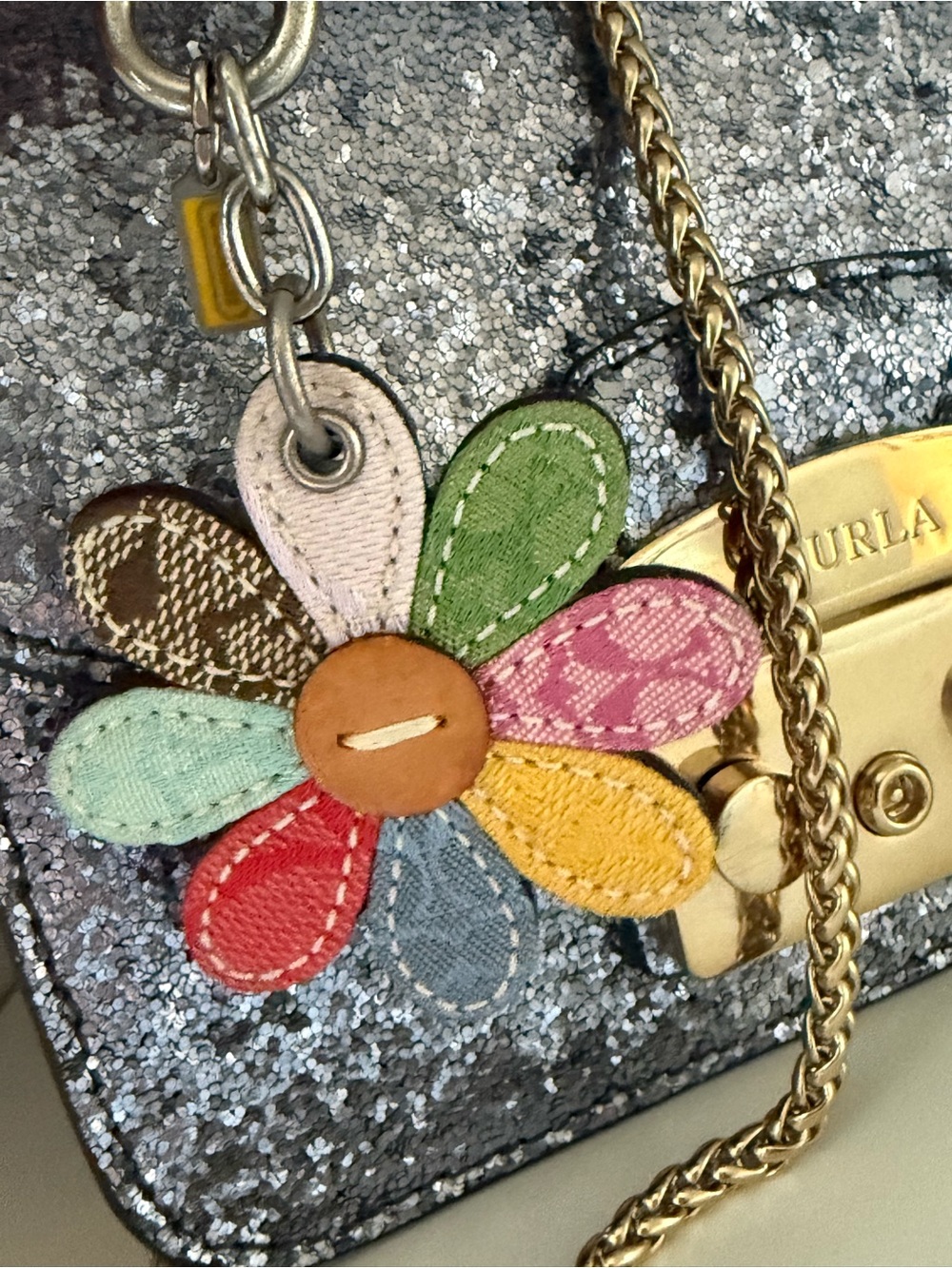 Coach Y2K vintage Daisy flower multicolor patchwork bag charm keychain - Picture 15 of 15